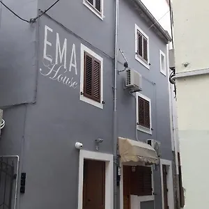  Apartamento Ema